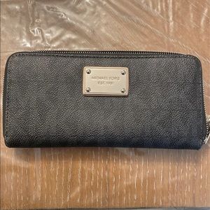 Michael Kors black wallet